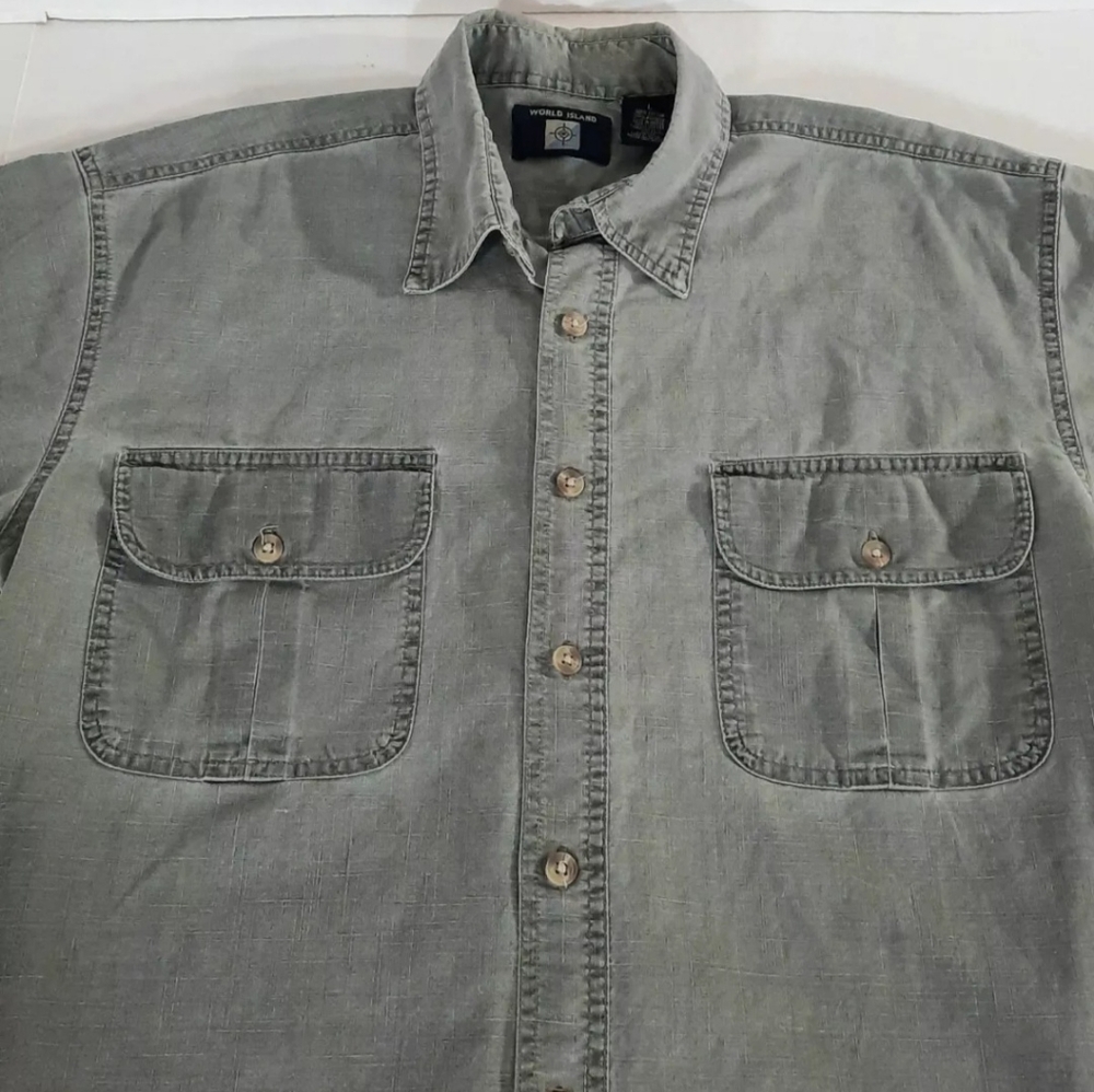 World Island Chambray SS Button Down Shirt Flap Pockets Men L Gray Made in UAE - Picture 2 of 4